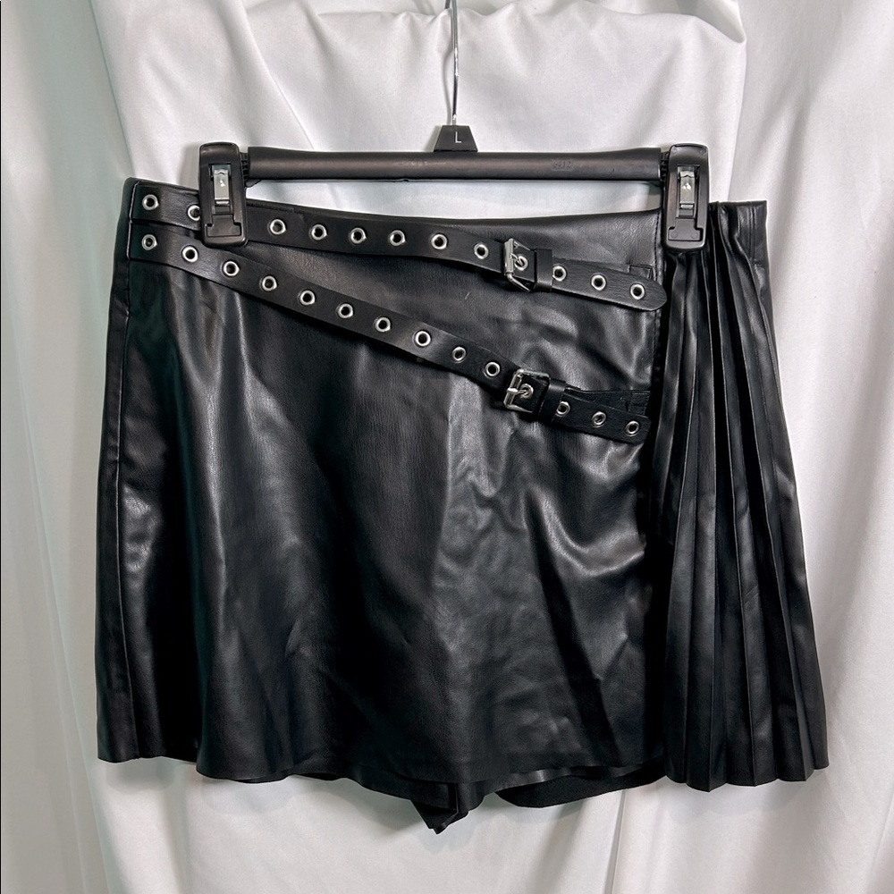 Zara Black Faux Leather Moto Skort - Medium - New!